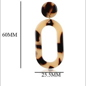 Jewelry - NWT STATEMENT ACRYLIC DROP DANGLE RESIN EARRINGS Jewelry - NWT STATEMENT ACRYLIC DROP DANGLE RESIN EARRINGS